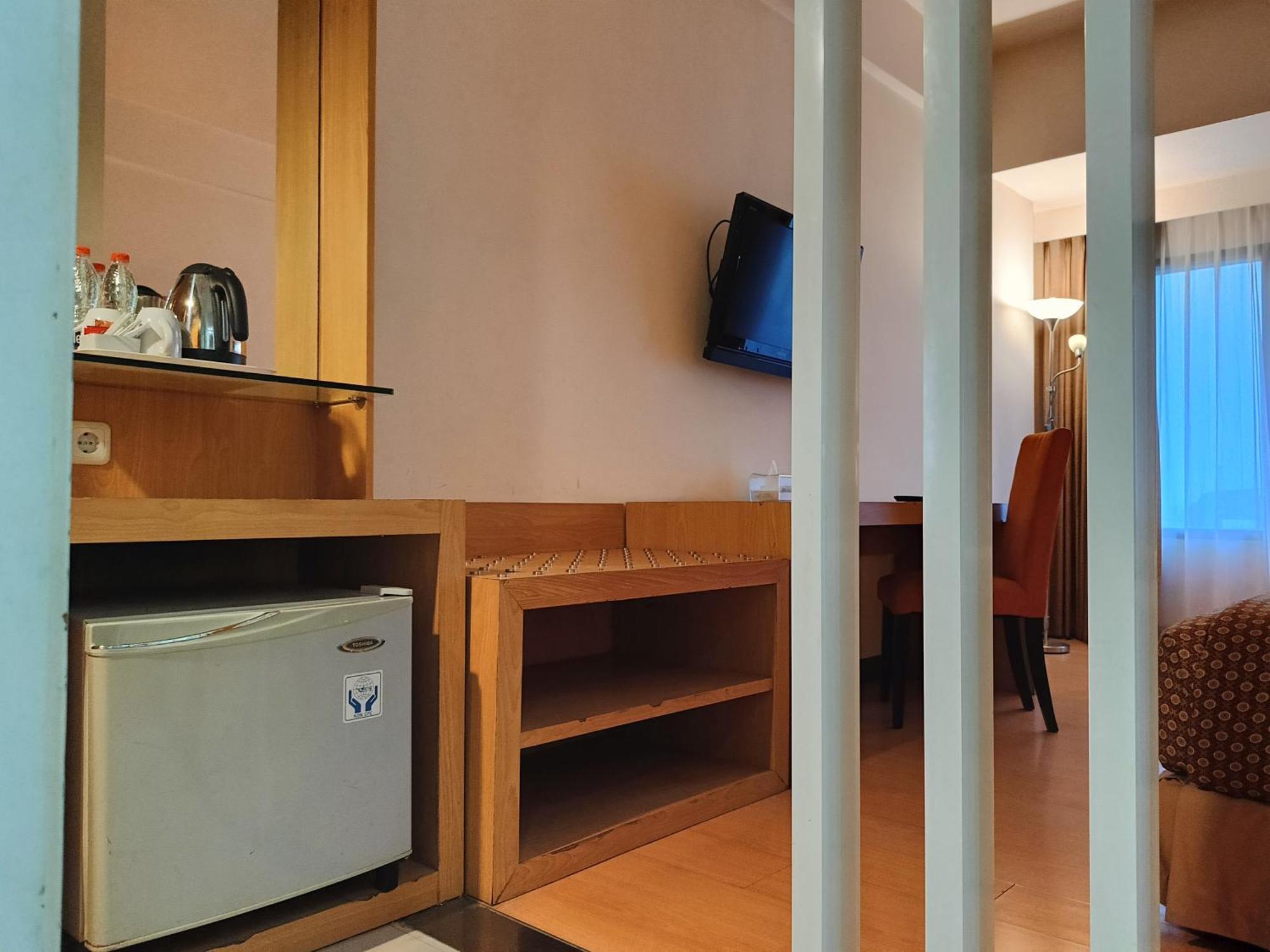 Lux Tychi Hotel Malang Bagian luar foto